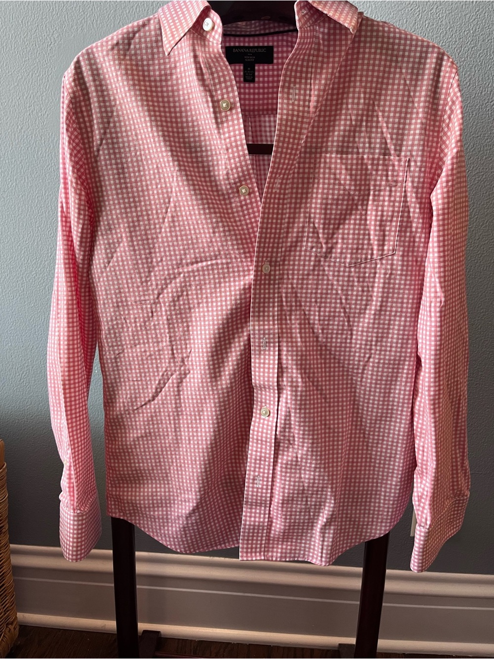 Banana Republic Non-Iron Slim Men’s Pink/Red and White Gingham Button-Down Shirt